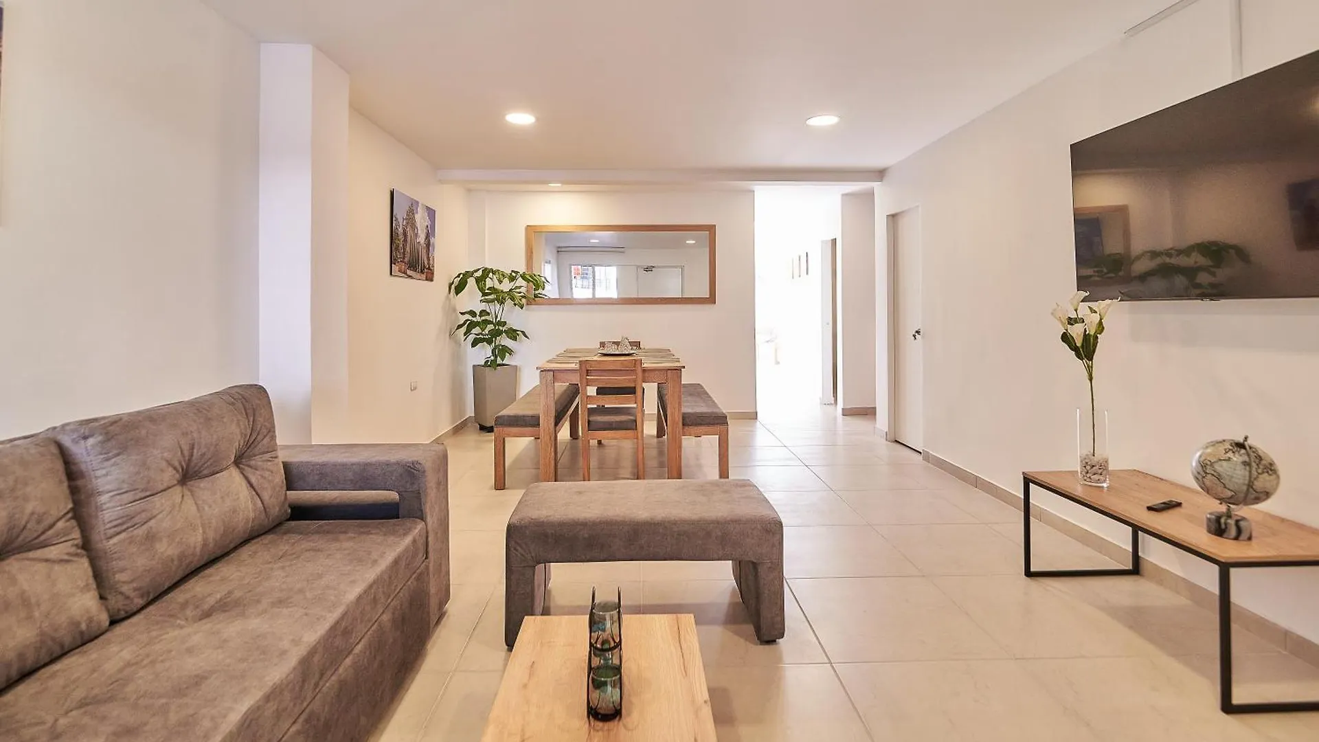 5Starhomes - Comodidad Y Encanto En Laureles Medellín 0*,  Colombia